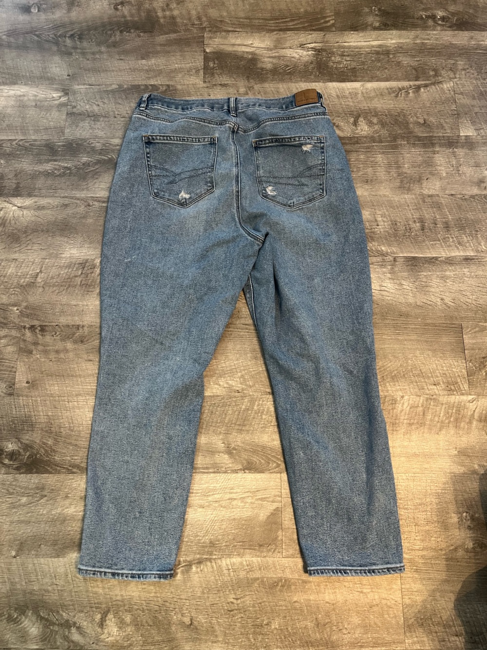 American Eagle Outfitters Light Blue Distressed Straight Leg Jeans - Picture 2 of 2